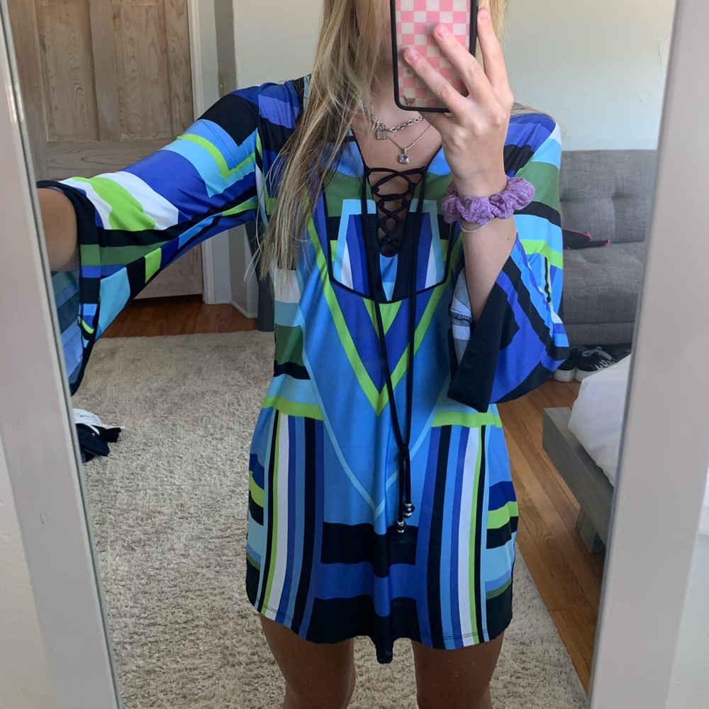 Blue and green lace up pattern dress
